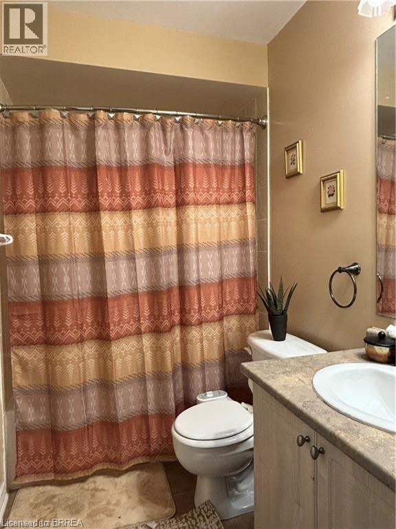 252 Berry Street Property Photo 9