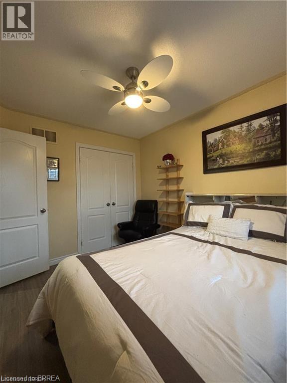 252 Berry Street Property Photo 10
