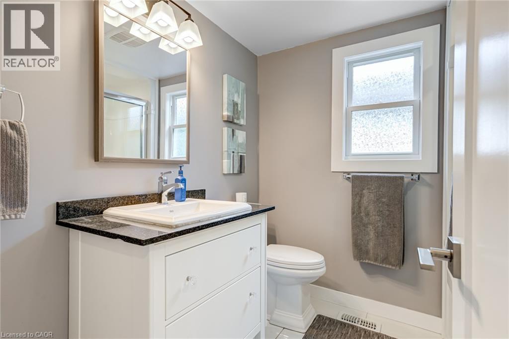 9056 Airport Road Property Photo 19