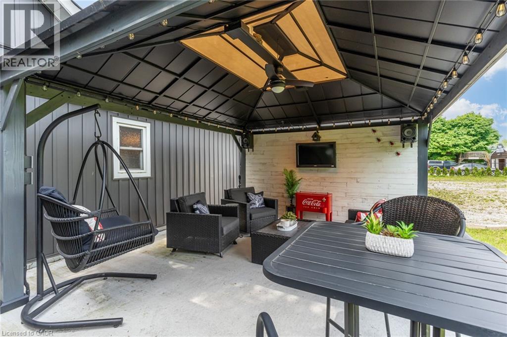 9056 Airport Road Property Photo 38