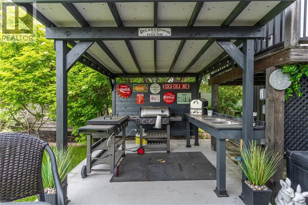 9056 Airport Road Property Photo 39