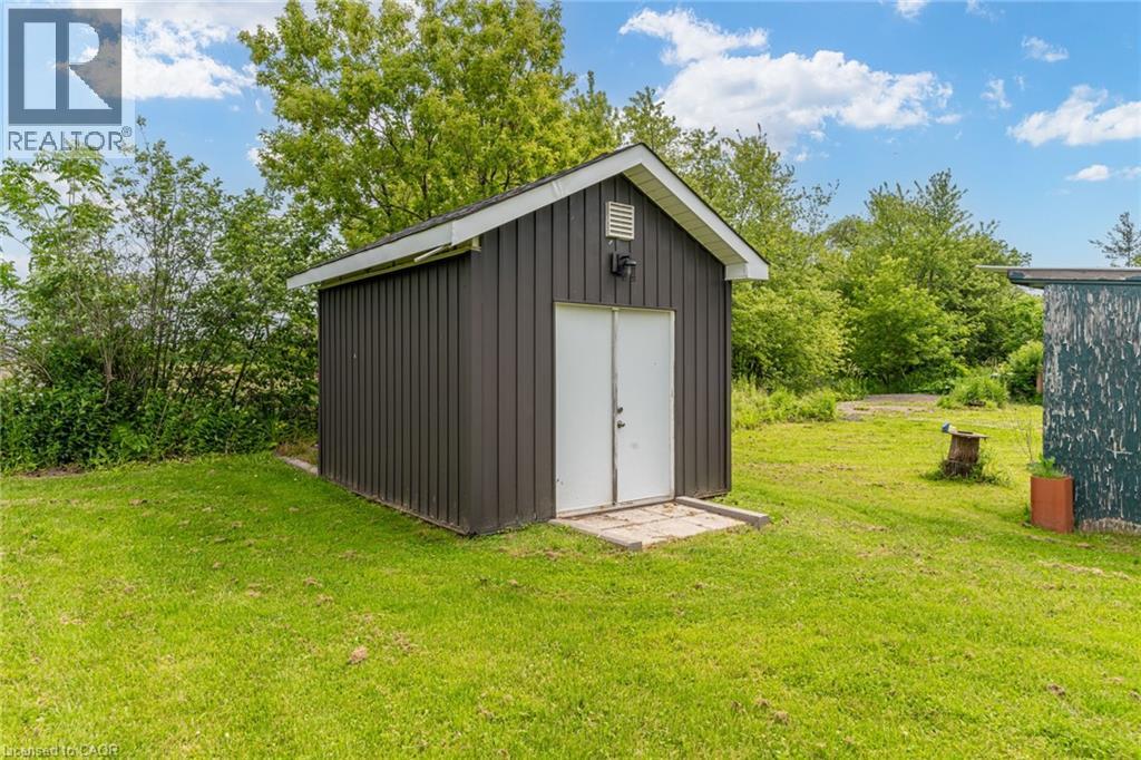 9056 Airport Road Property Photo 43