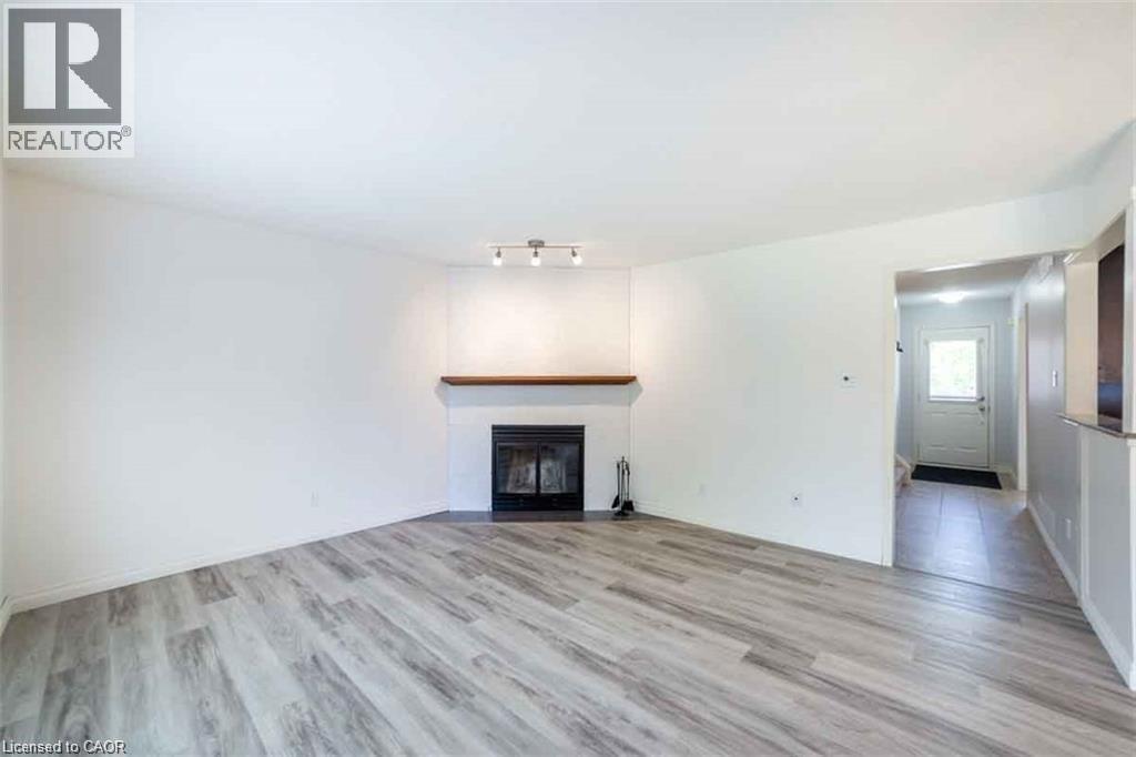 19 Beachgrove Crescent Property Photo 13
