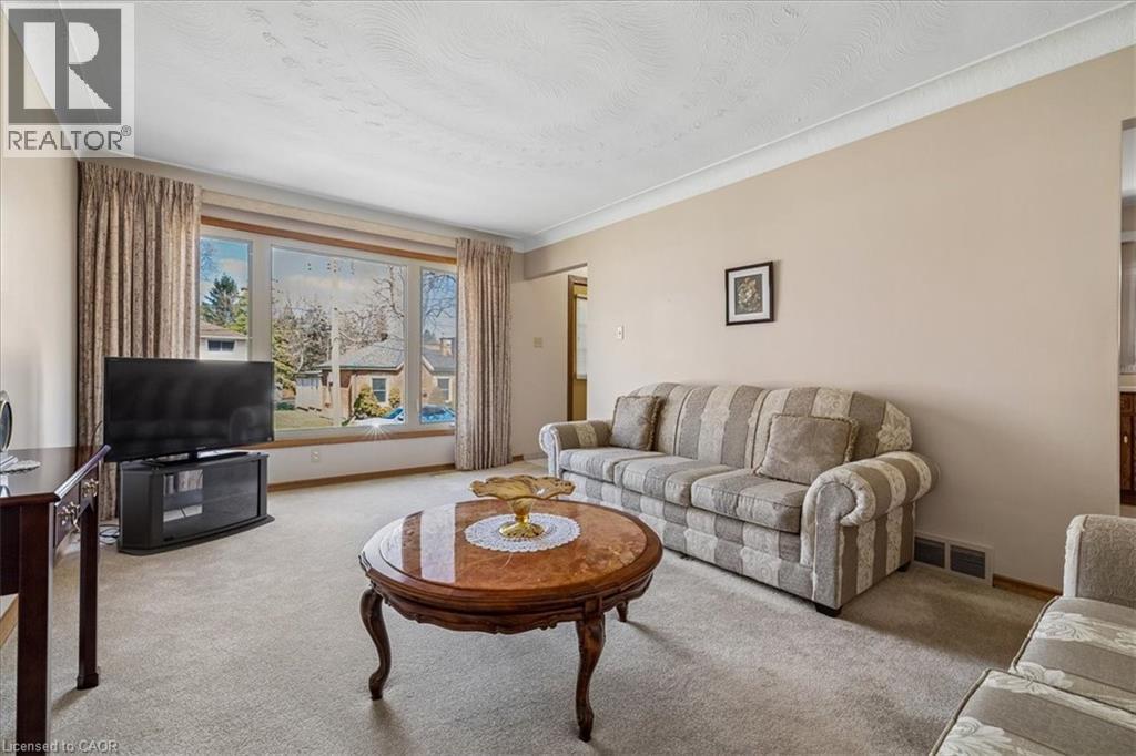 11 Duff Street Property Photo 10