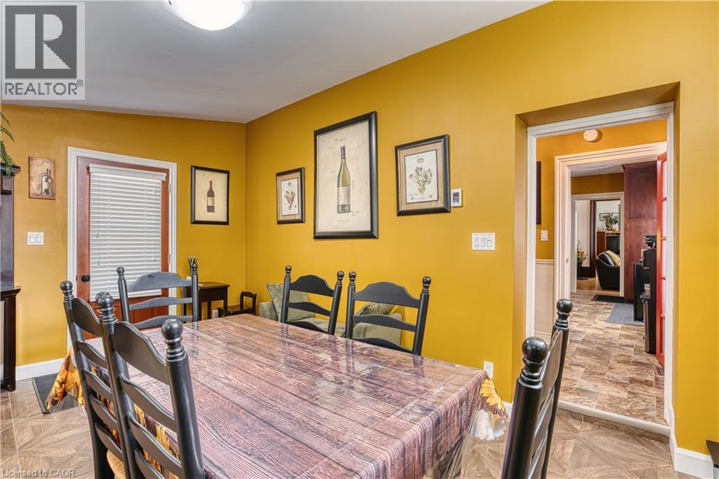 459 Wallace Avenue N Property Photo 29
