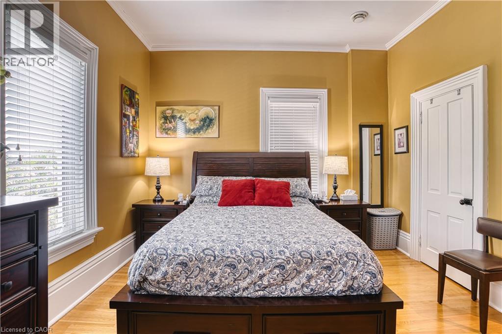 459 Wallace Avenue N Property Photo 33