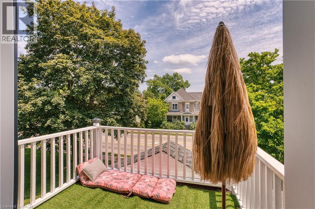 459 Wallace Avenue N Property Photo 34
