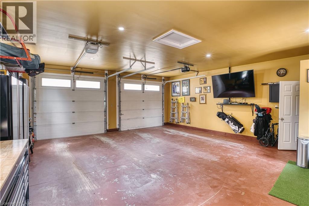 459 Wallace Avenue N Property Photo 41