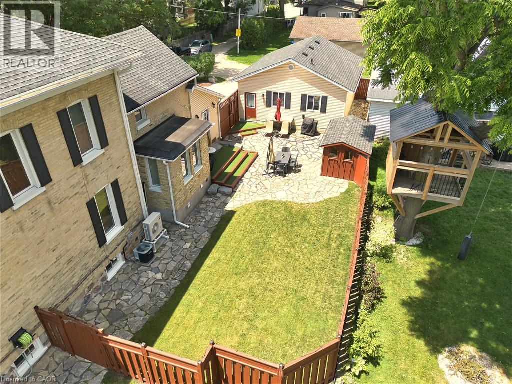 459 Wallace Avenue N Property Photo 49