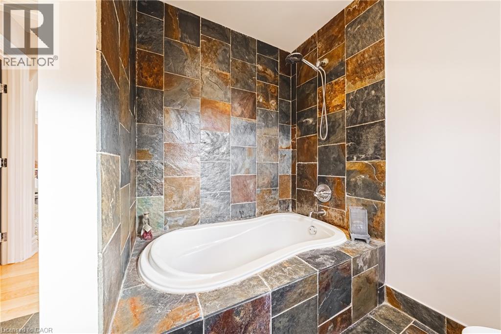 712 Highvalley Road Property Photo 32