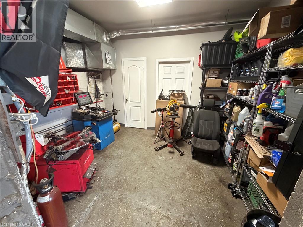 362 Dundas St N/s Street Property Photo 7