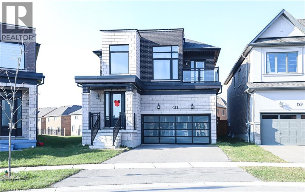 125 Silverwood Crescent Property Photo 1