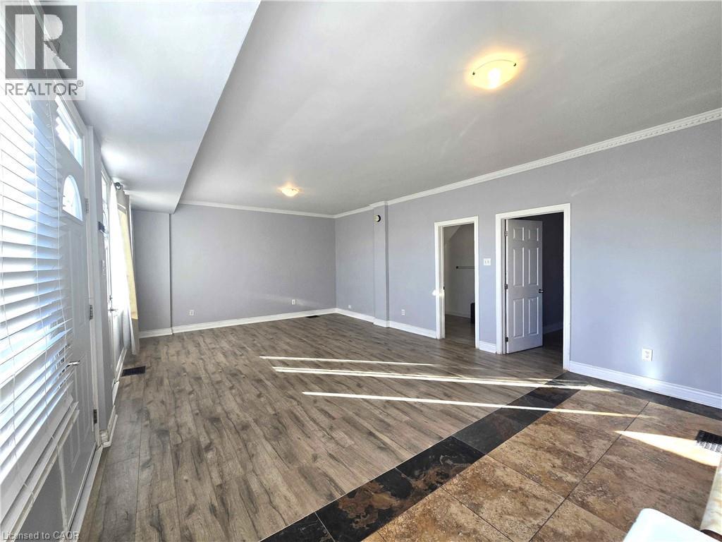 461 Melvin Avenue Unit# 4 Property Photo 1