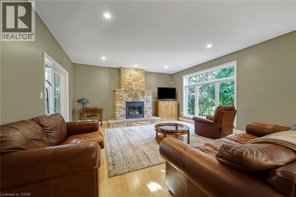 112 Dirksen Court Property Photo 14