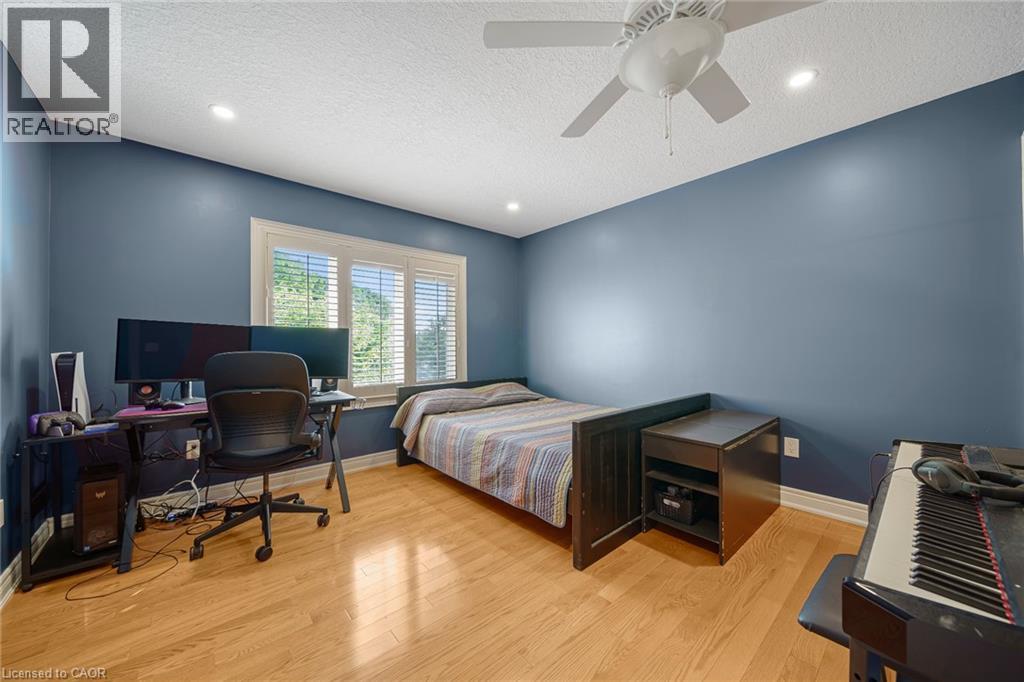 112 Dirksen Court Property Photo 29