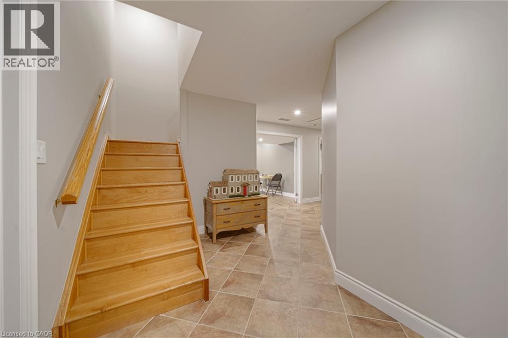 112 Dirksen Court Property Photo 32