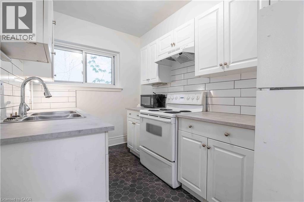 285 King Street W Unit# 4 Property Photo 12