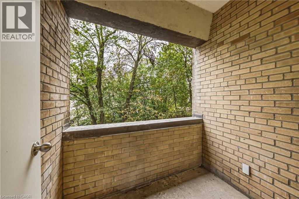 325a James Street S Unit# 106 Property Photo 4