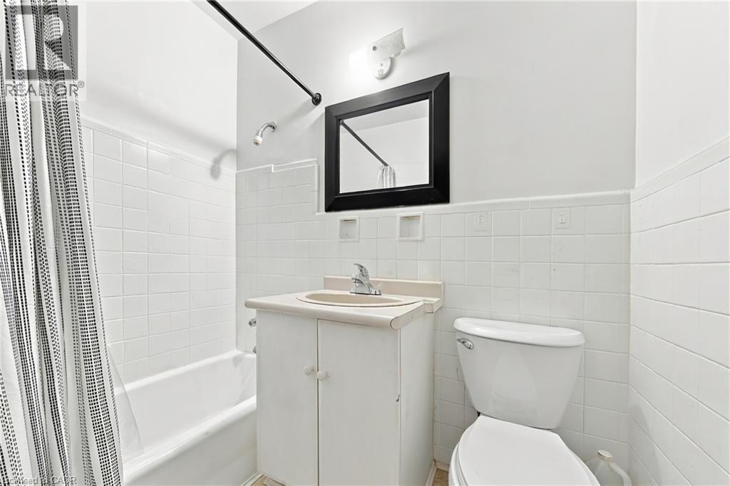 325a James Street S Unit# 106 Property Photo 7