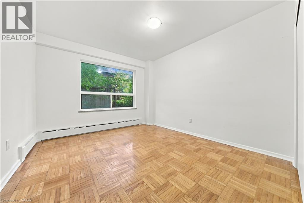 325a James Street S Unit# 106 Property Photo 8