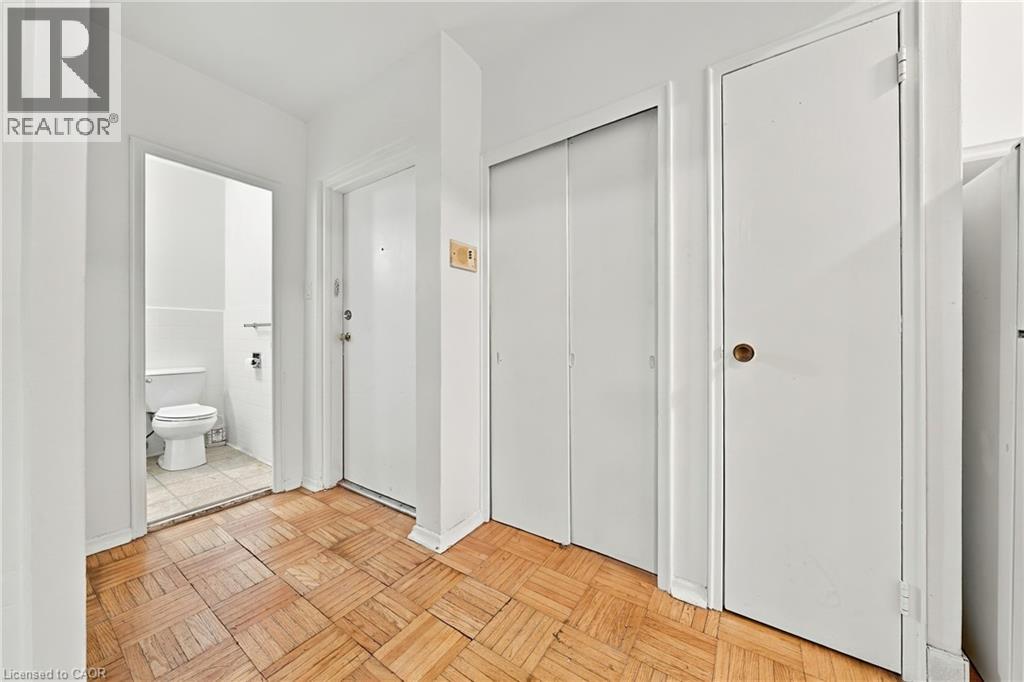 325a James Street S Unit# 106 Property Photo 10