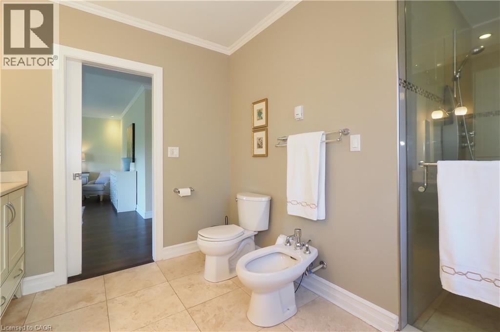 530 St Andrew Street E Property Photo 31
