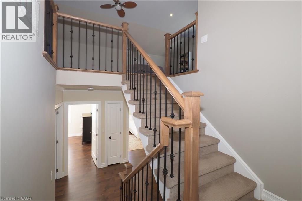 530 St Andrew Street E Property Photo 39