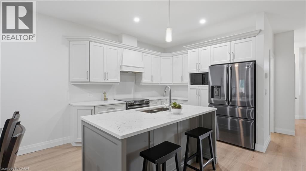1055 Bay Street Property Photo 6