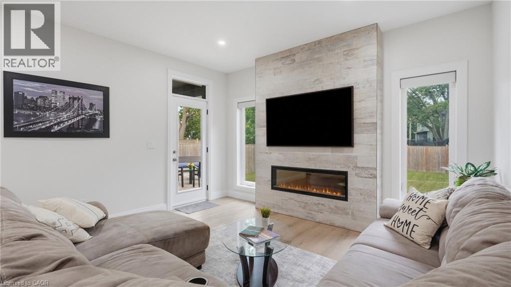 1055 Bay Street Property Photo 13