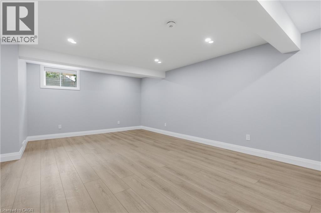 1055 Bay Street Property Photo 27
