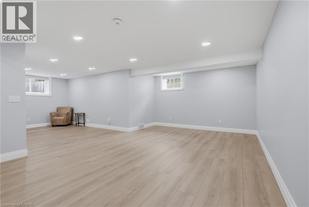 1055 Bay Street Property Photo 28