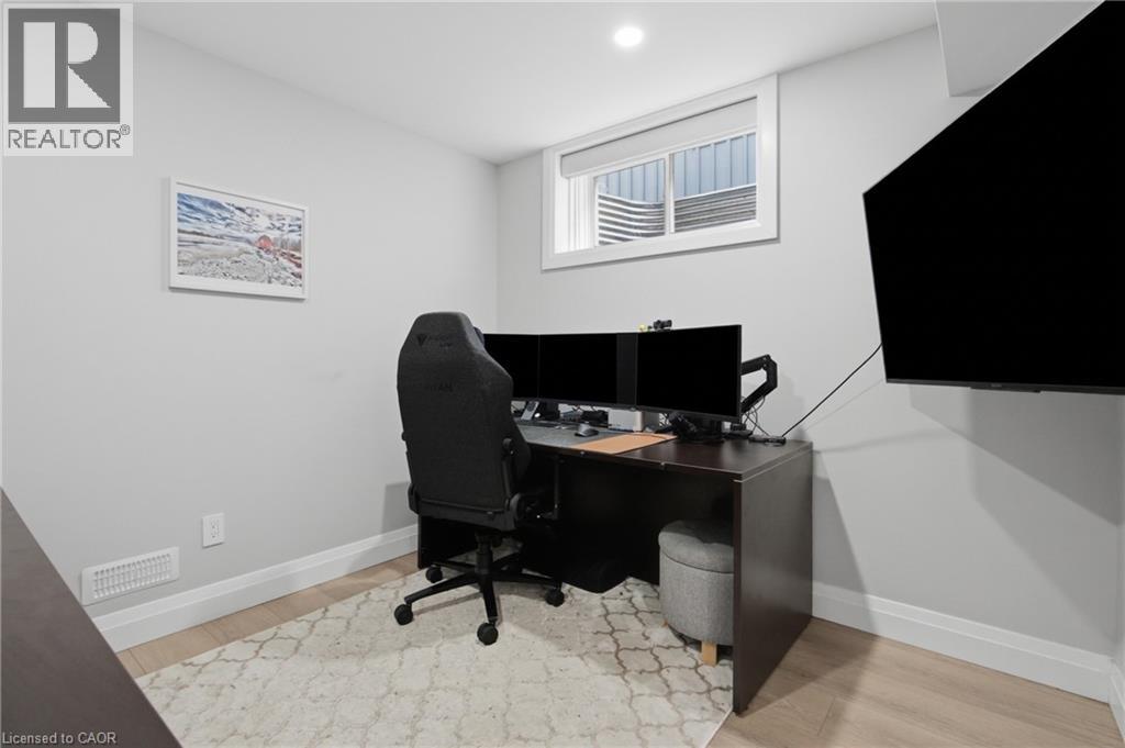 1055 Bay Street Property Photo 31