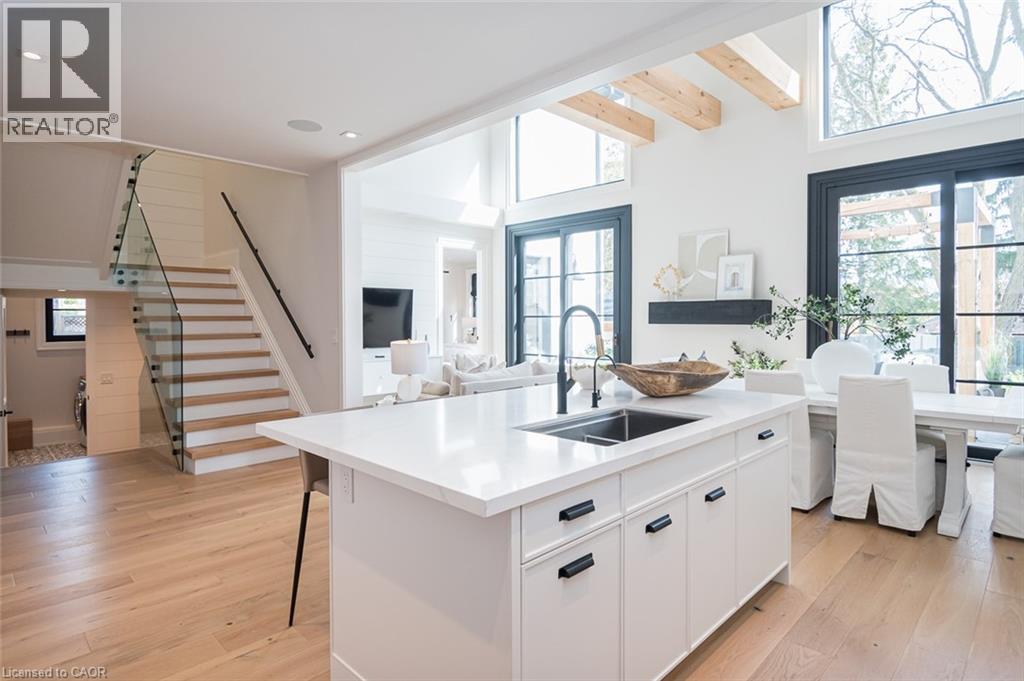 307 Martin Street Property Photo 9