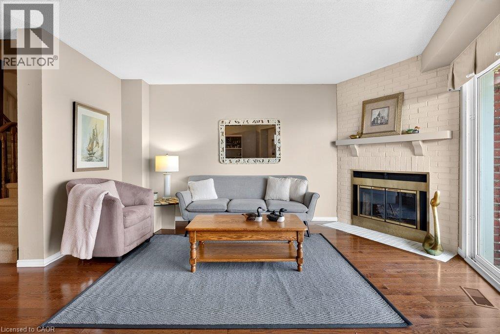 2136 Old Lakeshore Road Unit# 8 Property Photo 6