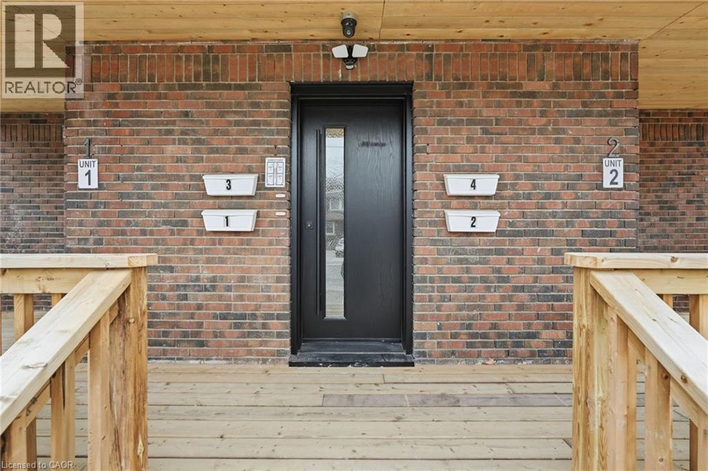 4876 Simcoe Street Unit# 3 Property Photo 2