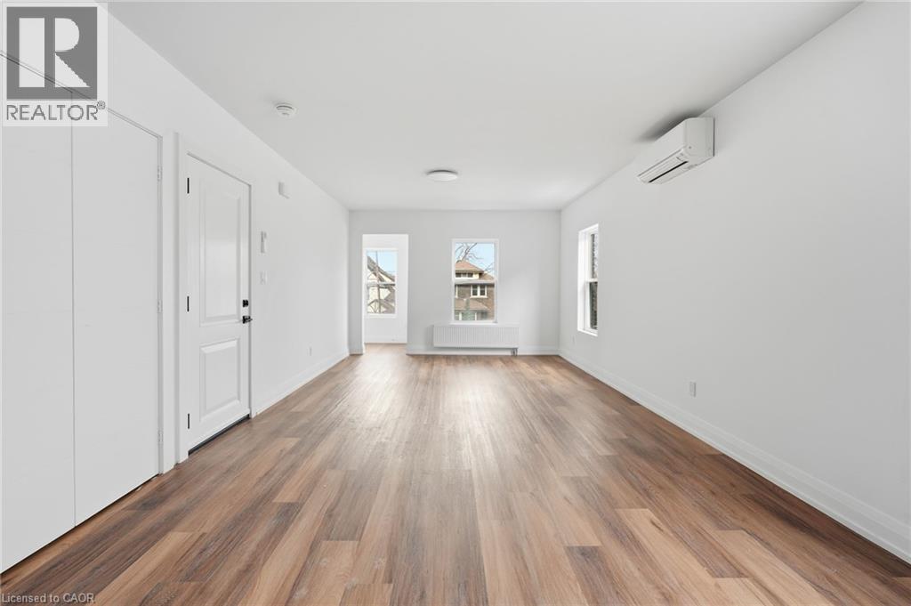 4876 Simcoe Street Unit# 3 Property Photo 5