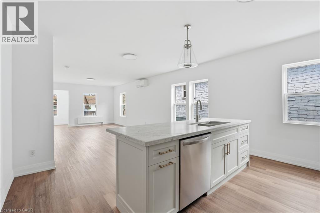 4876 Simcoe Street Unit# 3 Property Photo 10