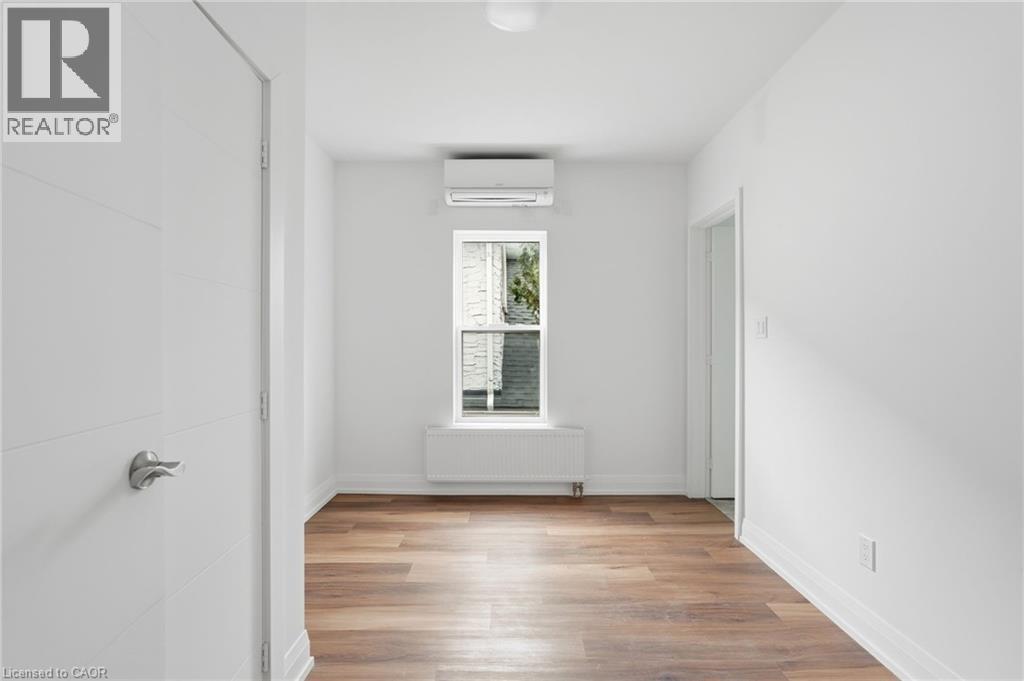 4876 Simcoe Street Unit# 3 Property Photo 13