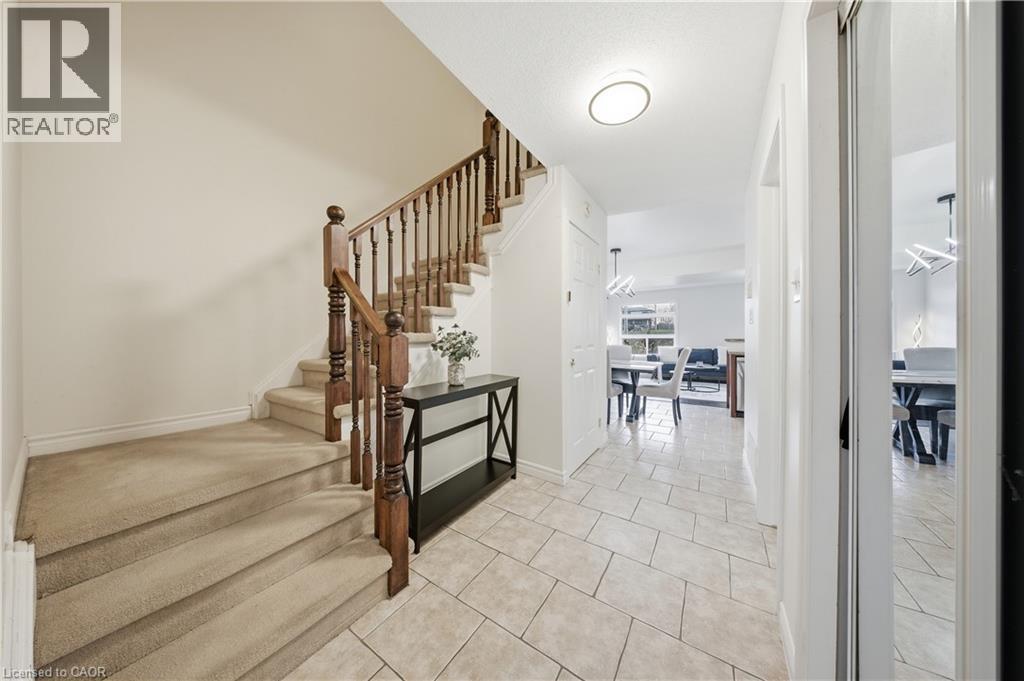 35 Thames Way Property Photo 7