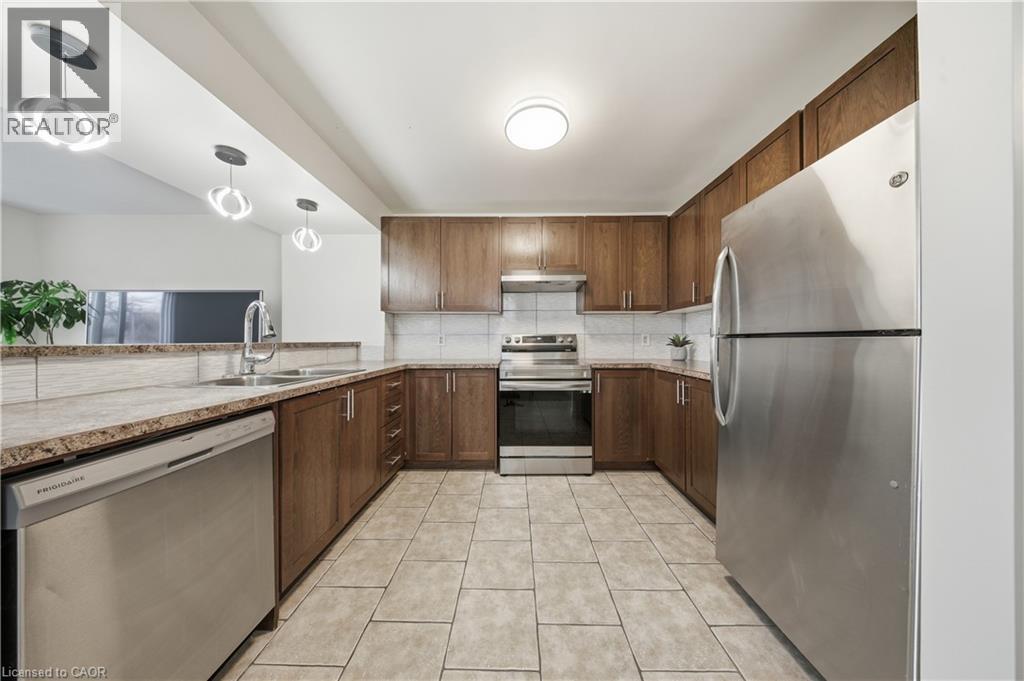 35 Thames Way Property Photo 11