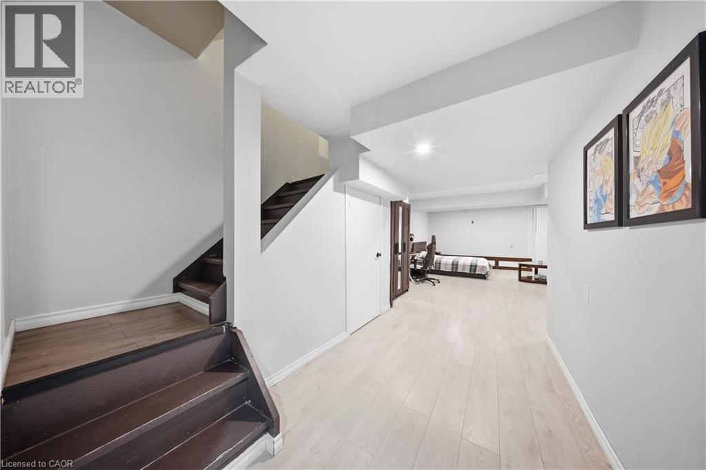 35 Thames Way Property Photo 28