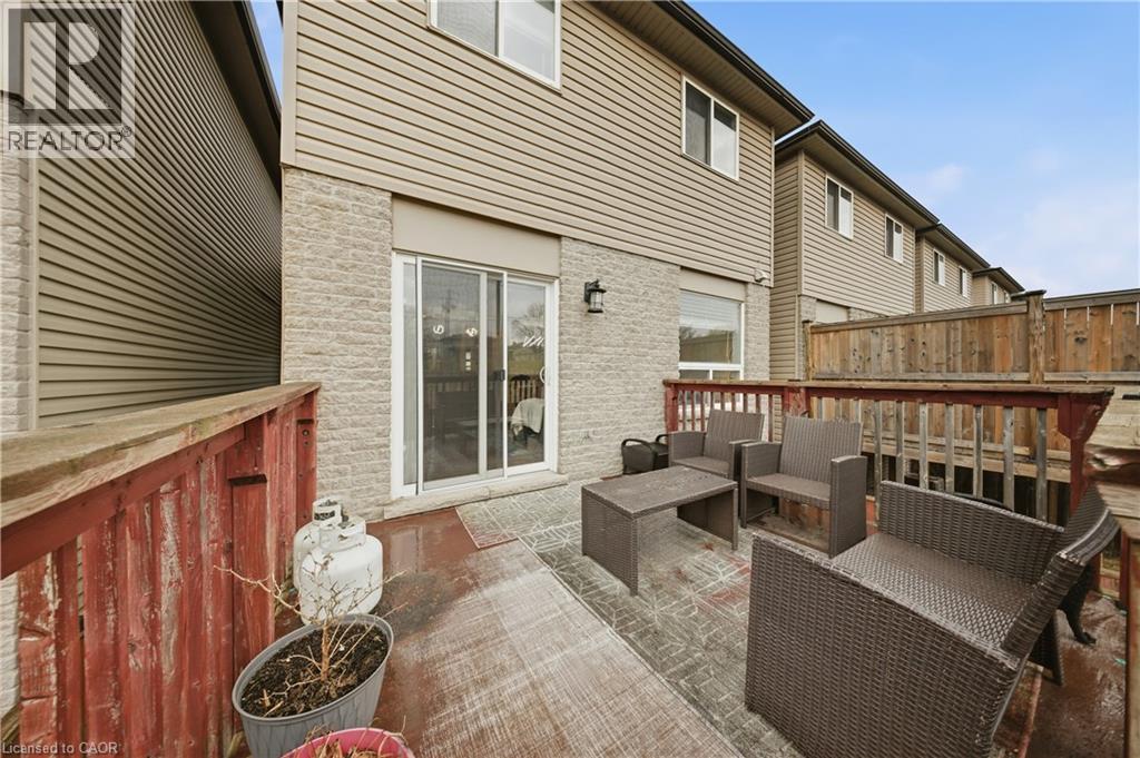 35 Thames Way Property Photo 32
