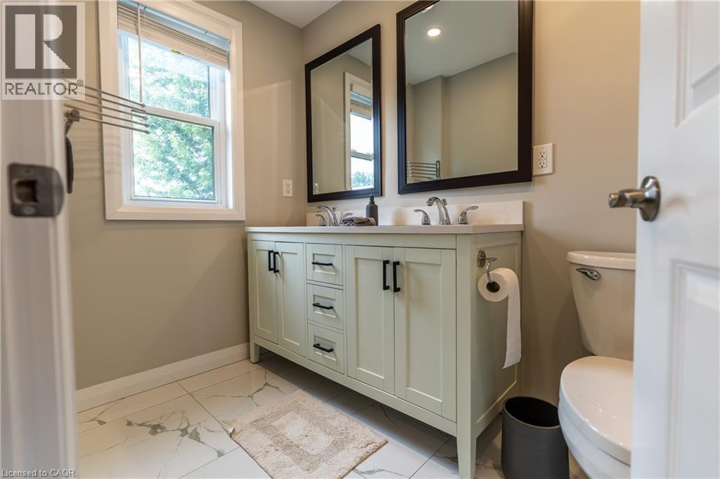 2118 Lakeshore Road Property Photo 23
