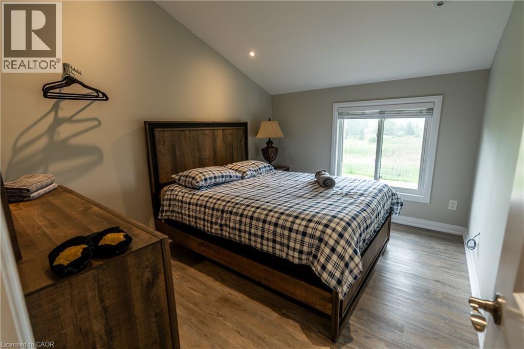 2118 Lakeshore Road Property Photo 32