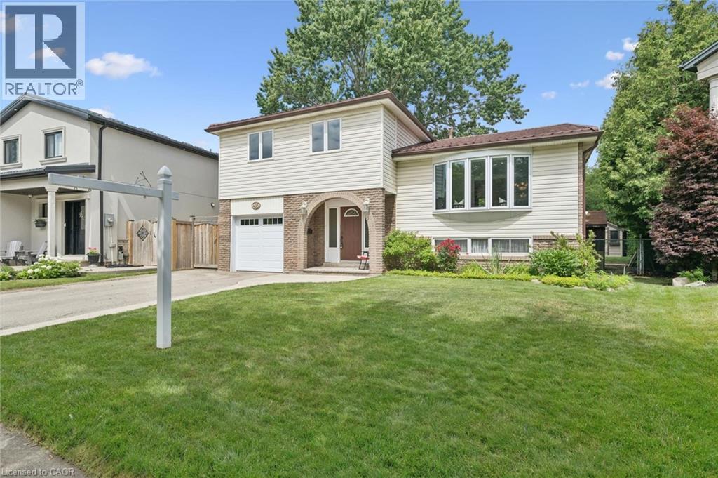 495 Tipperton Crescent Property Photo 1