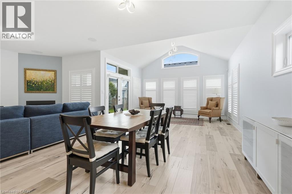 35 Butlers Drive N Property Photo 14