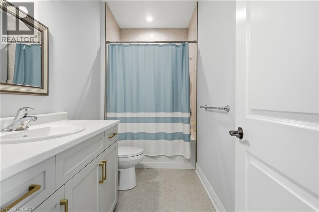35 Butlers Drive N Property Photo 23