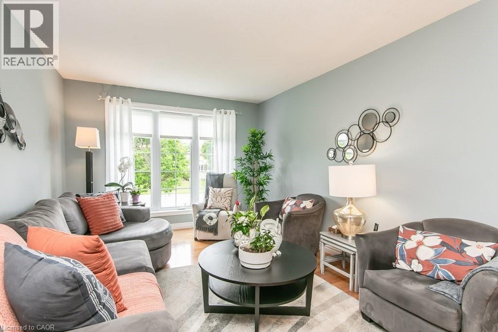 77 Lawrence Street Property Photo 8