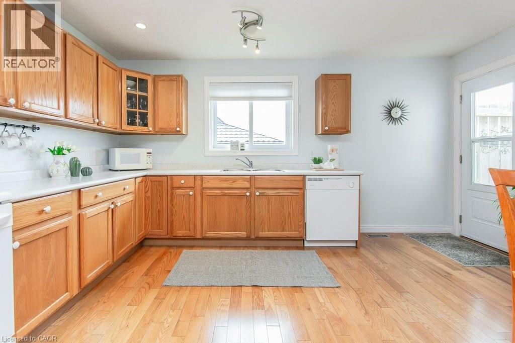 77 Lawrence Street Property Photo 15