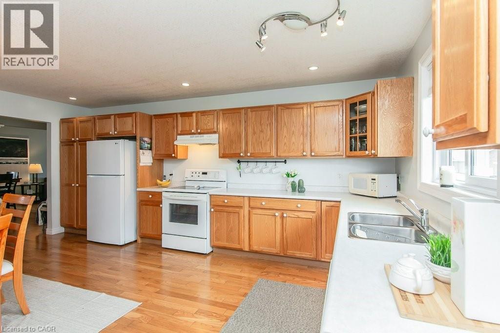 77 Lawrence Street Property Photo 16